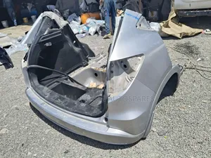 Honda Vezel Rear Cut