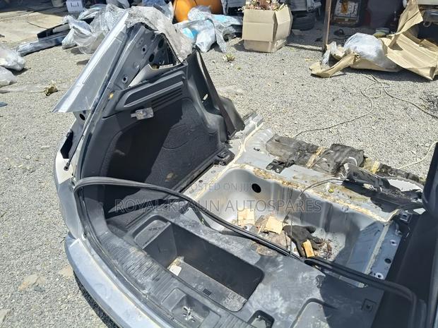 Honda Vezel Rear Cut - thumbnail 4