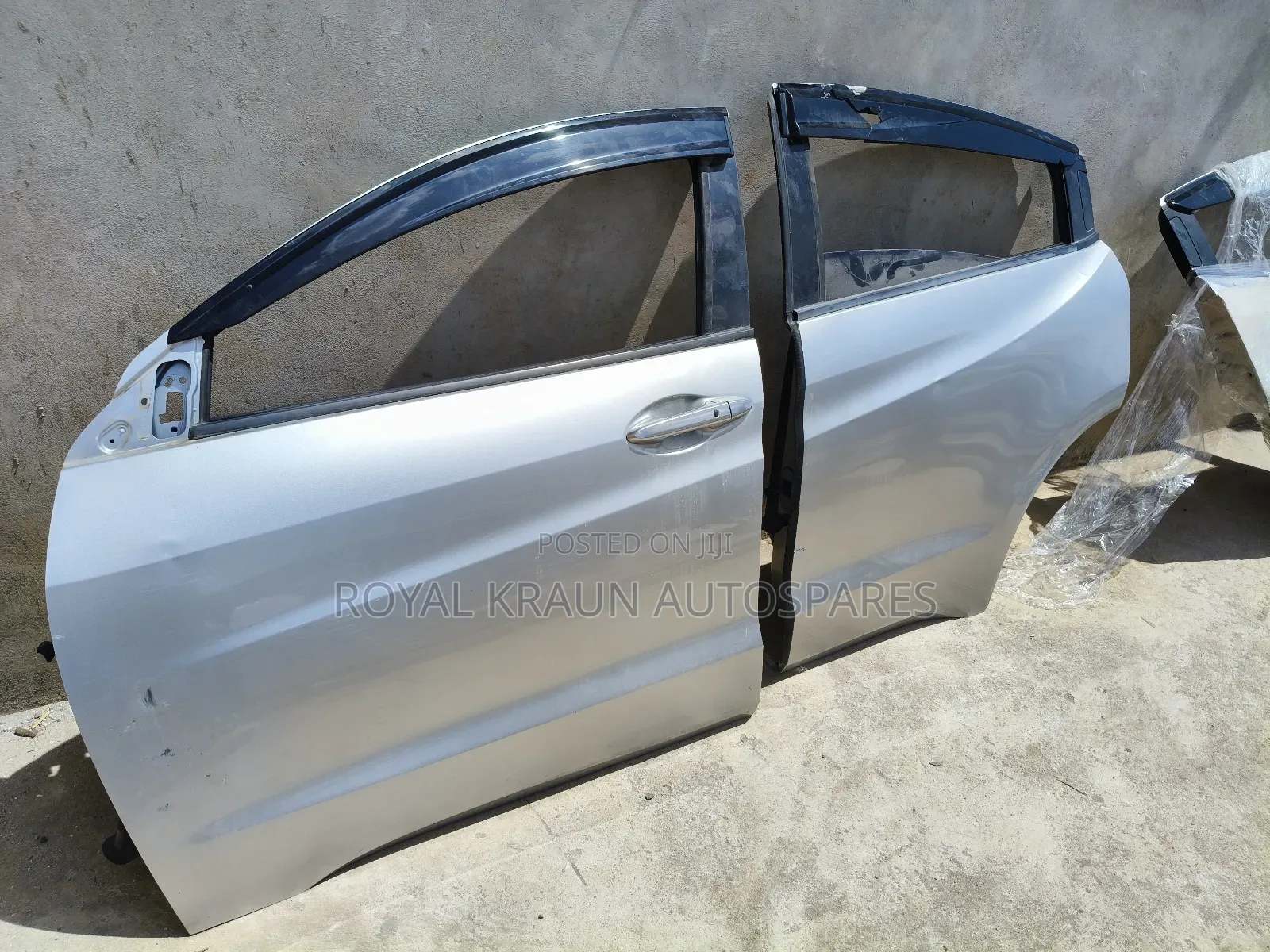 Honda Vezel Doors