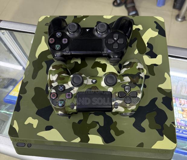 Very Clean Chipped Ps4 Slim Camoflage Console - thumbnail 3