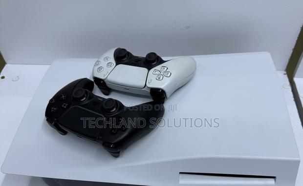 Super Clean Ex Uk Sony Playstation 5 Standard - thumbnail 4