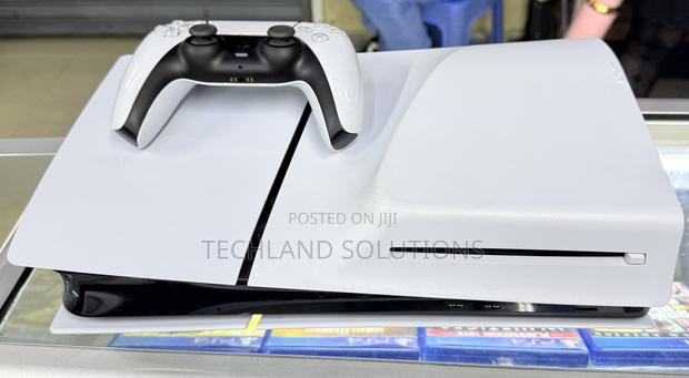 Ex Uk Grade 1 Playstation 5 Slim One Tb - thumbnail 2