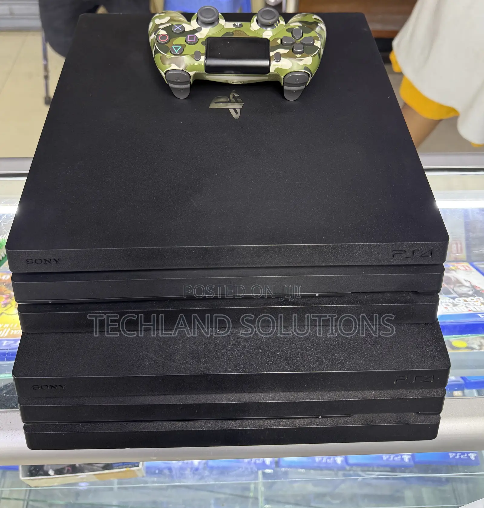Ex Uk Super Clean Chipped Ps4 Pro With 19 Games