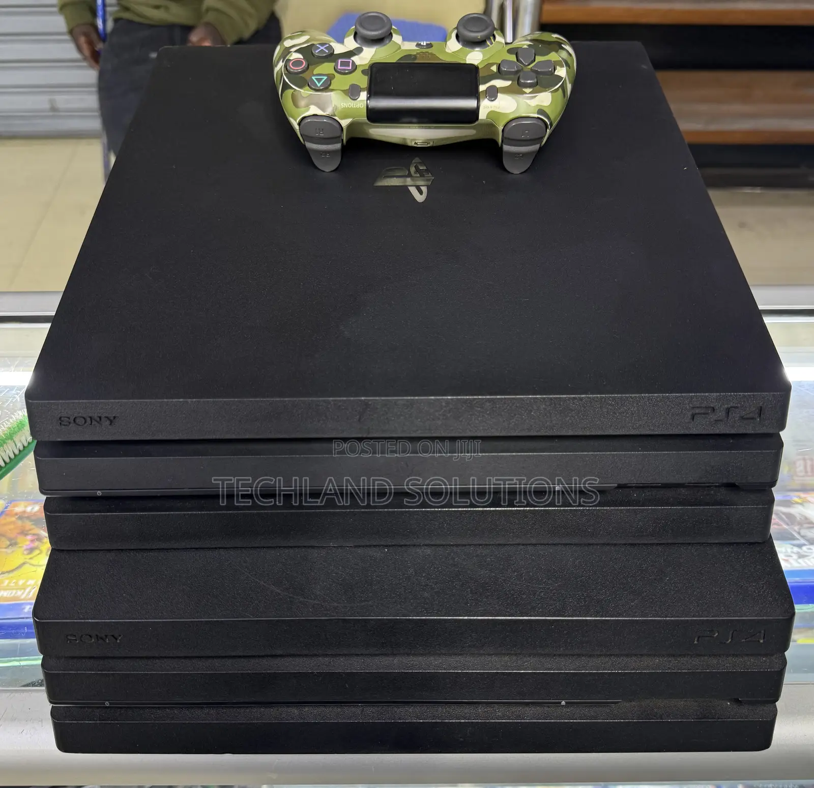 Ex Uk Super Clean Chipped Ps4 Pro With 19 Games