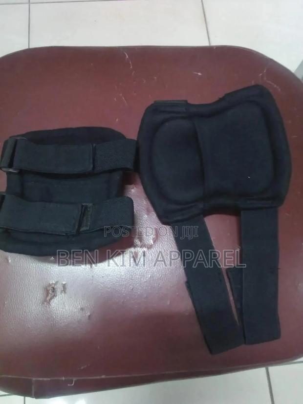Tactical Knee Caps Black Padded With Abs Plastic Outer Shell - thumbnail 5