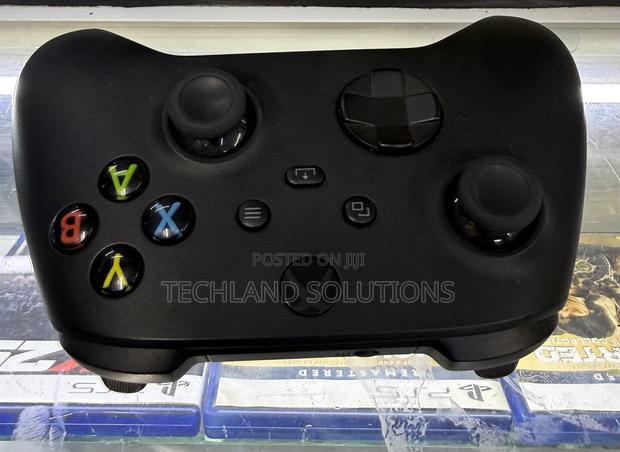 Grade a Ex Uk Microsoft Xbox Series Controller - thumbnail 3