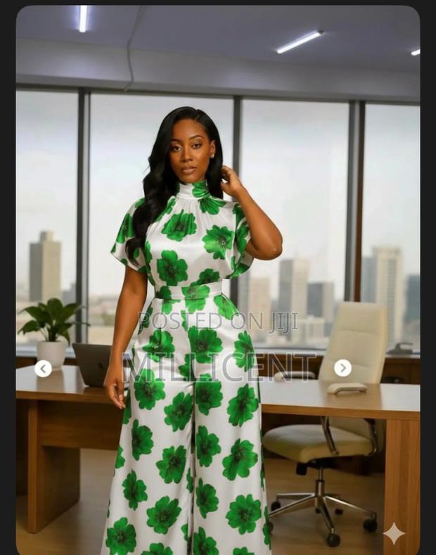 Fancy 2 Piece - thumbnail 2