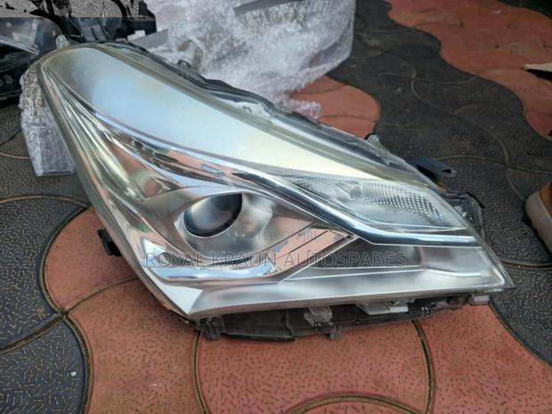 Vitz 2018 Headlight - thumbnail 2