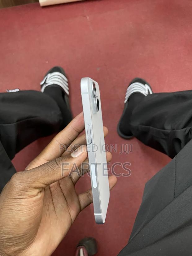 Apple iPhone 15 128 GB - thumbnail 6