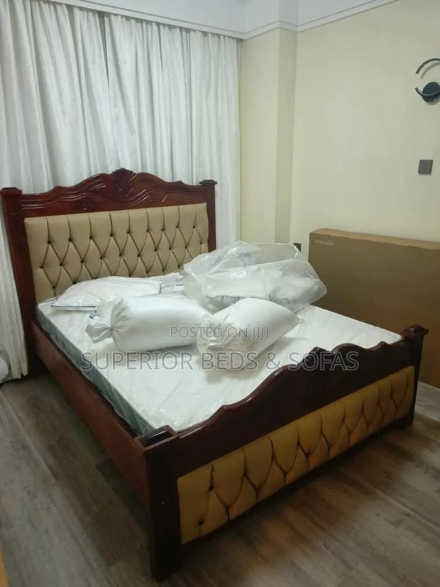 Classic Wooden Tufted Bed Size 5 by 6