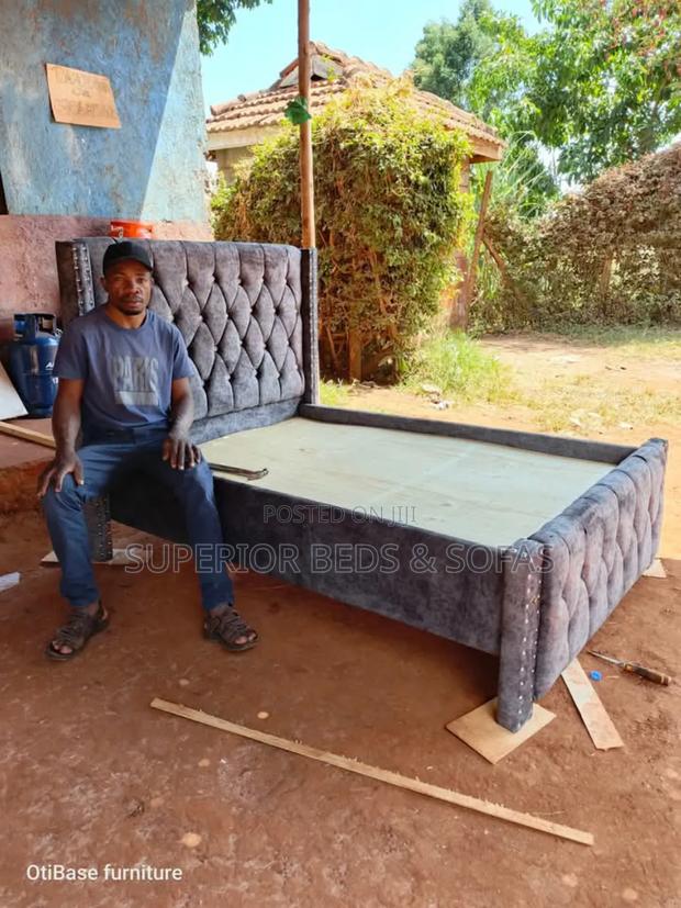 Grey Diamond Tufted Bed Size 5 by 6