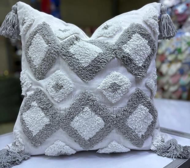 Boho Vintage Tufted Throw Pillow Covers With Tassels