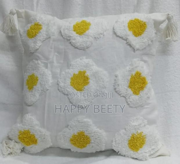 Boho Vintage Tufted Throw Pillow Covers With Tassels - thumbnail 2