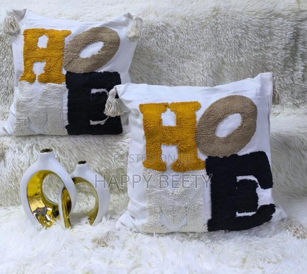 Boho Vintage Tufted Throw Pillow Covers With Tassels - thumbnail 3