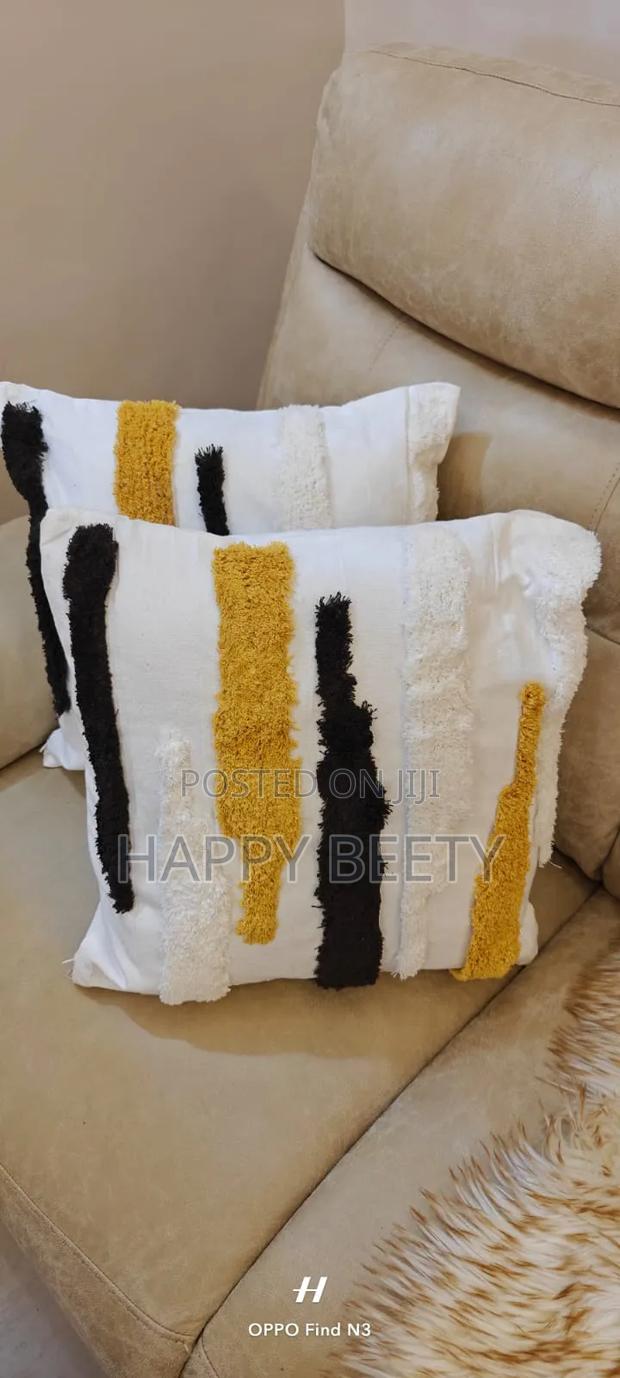 Boho Vintage Tufted Throw Pillow Covers With Tassels - thumbnail 3