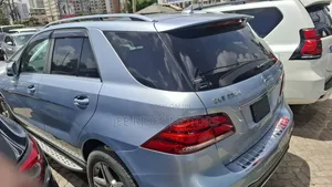 Mercedes-Benz GLE-Class GLE 350d 4MATIC 2019 Blue