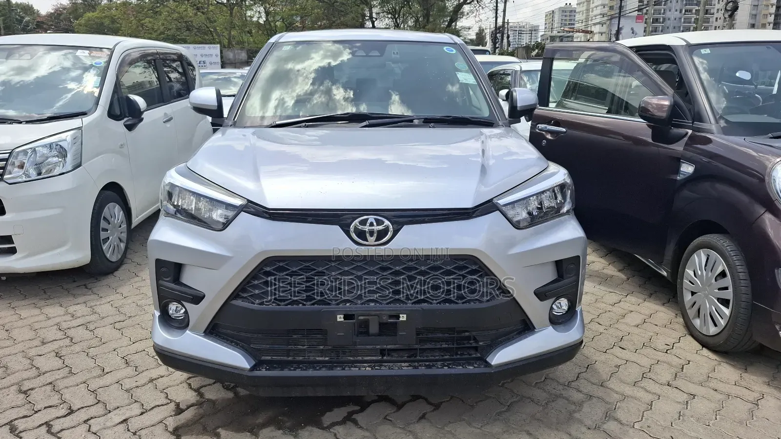 Toyota Raize 1.0 FWD 2019 Silver