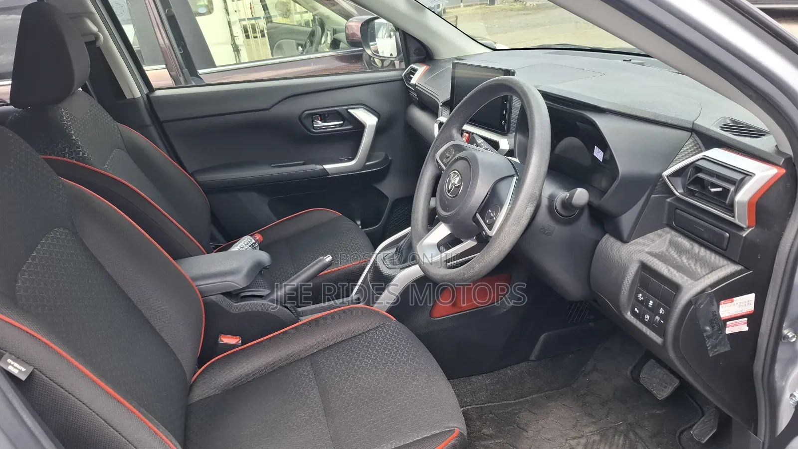 Toyota Raize 1.0 FWD 2019 Silver