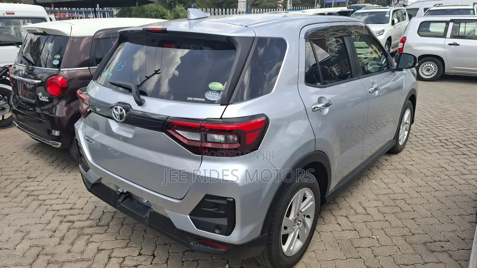 Toyota Raize 1.0 FWD 2019 Silver