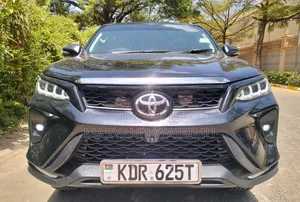 Toyota Fortuner 2019 Gray
