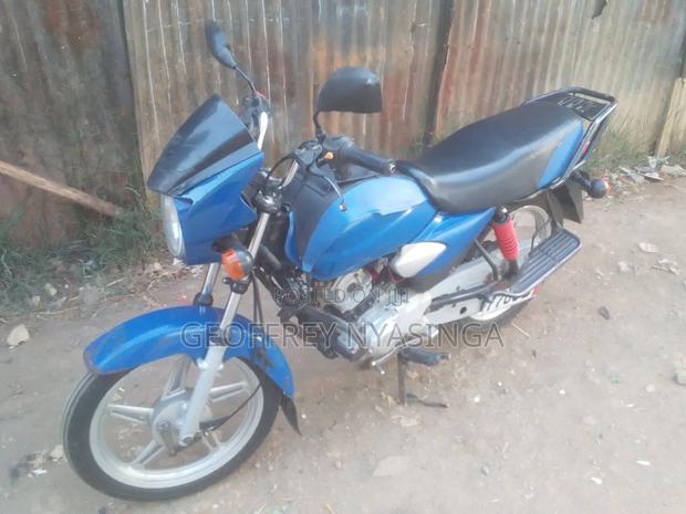 TVS HLX 125 2022 Blue - thumbnail 3