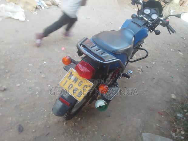 TVS HLX 125 2022 Blue - thumbnail 5