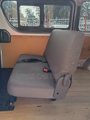 Toyota HiAce 2019 Silver