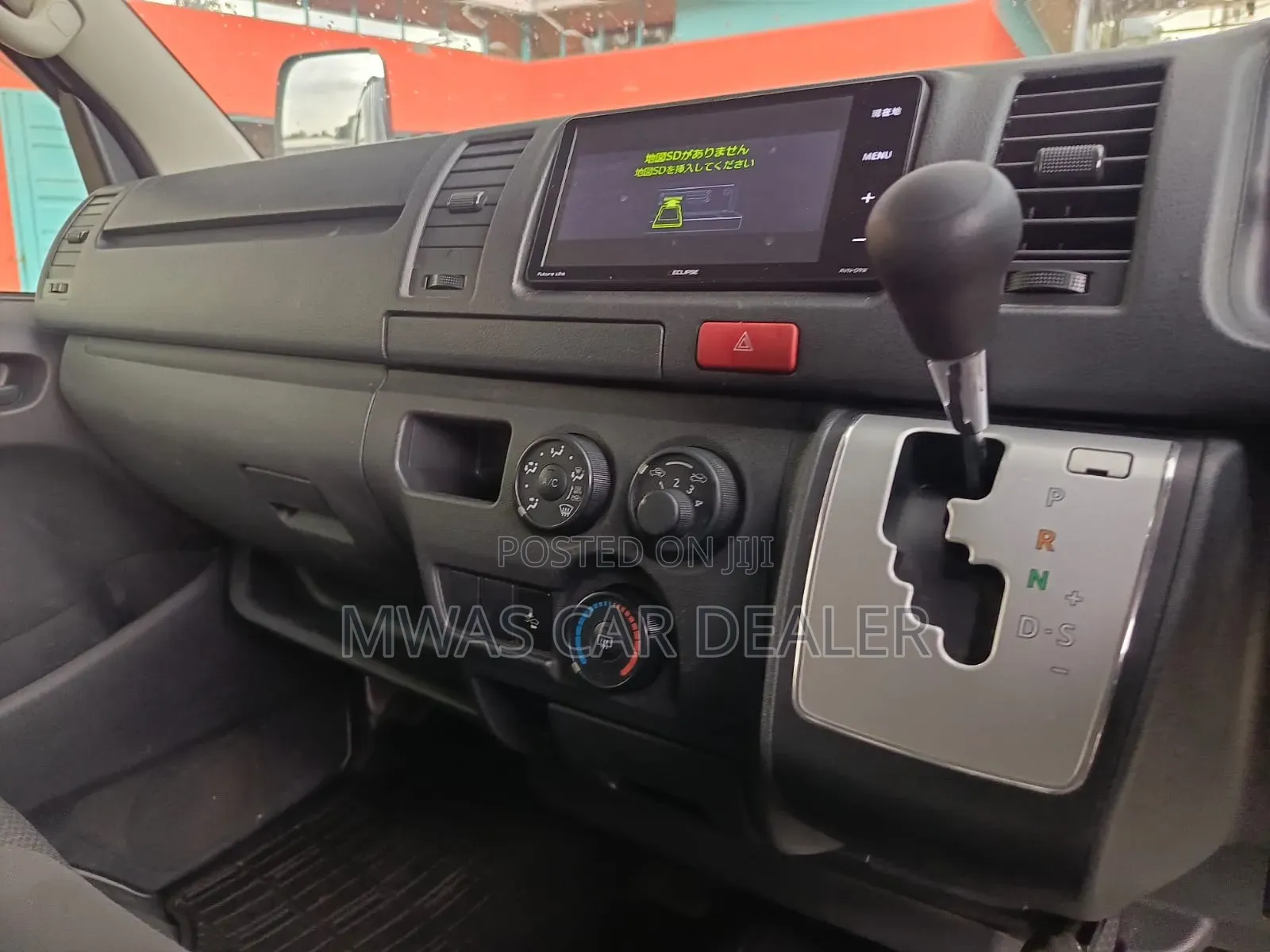 Toyota HiAce 2019 Silver