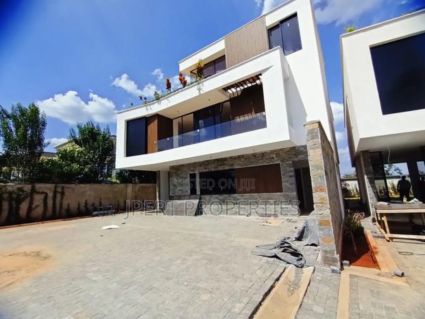 5bdrm Townhouse/Terrace in Kiambu Road, Runda for sale