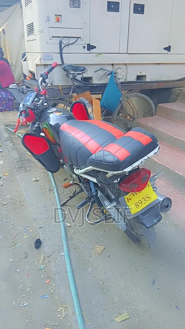 Bajaj Boxer 100 2017 Black - thumbnail 4