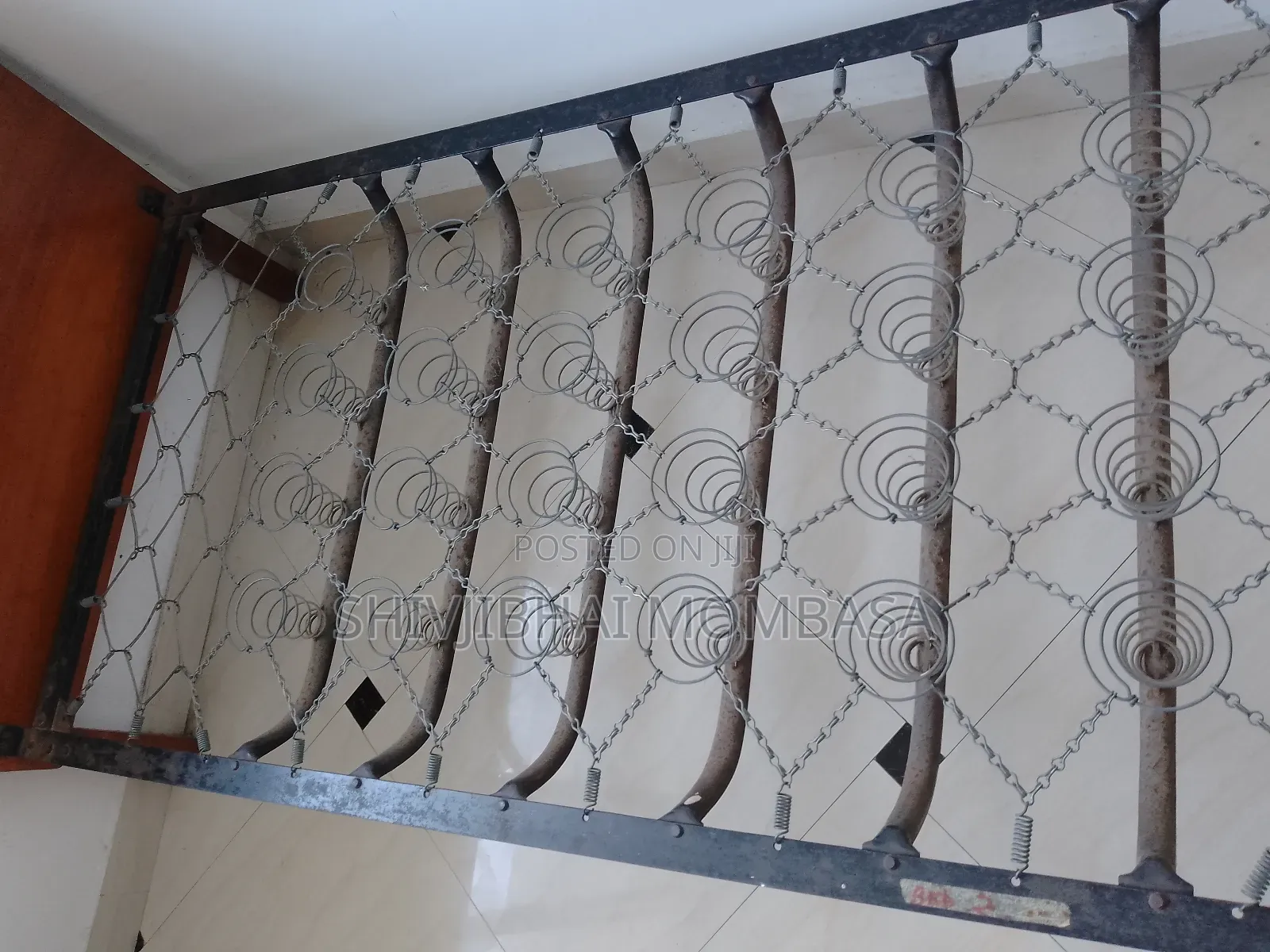 Vono Metal Spring Bed With Mattress for Sle