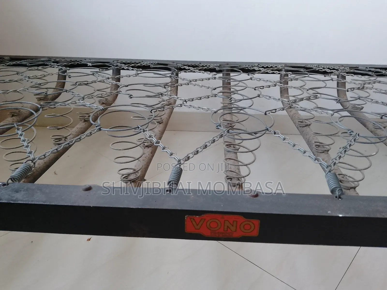 Vono Metal Spring Bed With Mattress for Sle