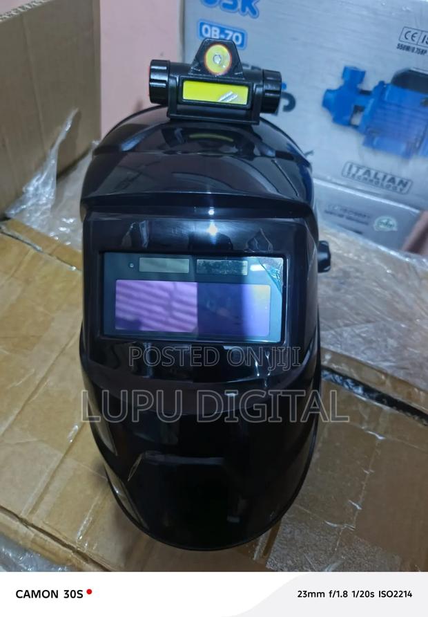 Auto-darkening Welding Helmet - thumbnail 7