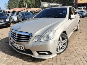 Mercedes-Benz E350 2010 Gold