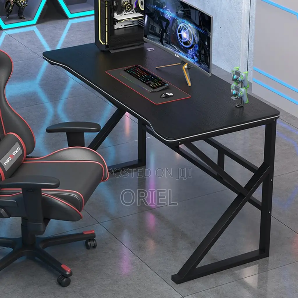 Gaming Desk : Modern Home/Office Gaming Desk