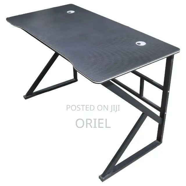 Gaming Desk : Modern Home/Office Gaming Desk