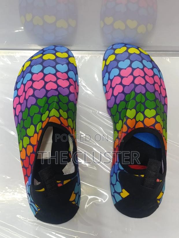 Swimming Shoes. - thumbnail 2