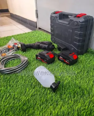 With Cased. Cased Car Gun Washer