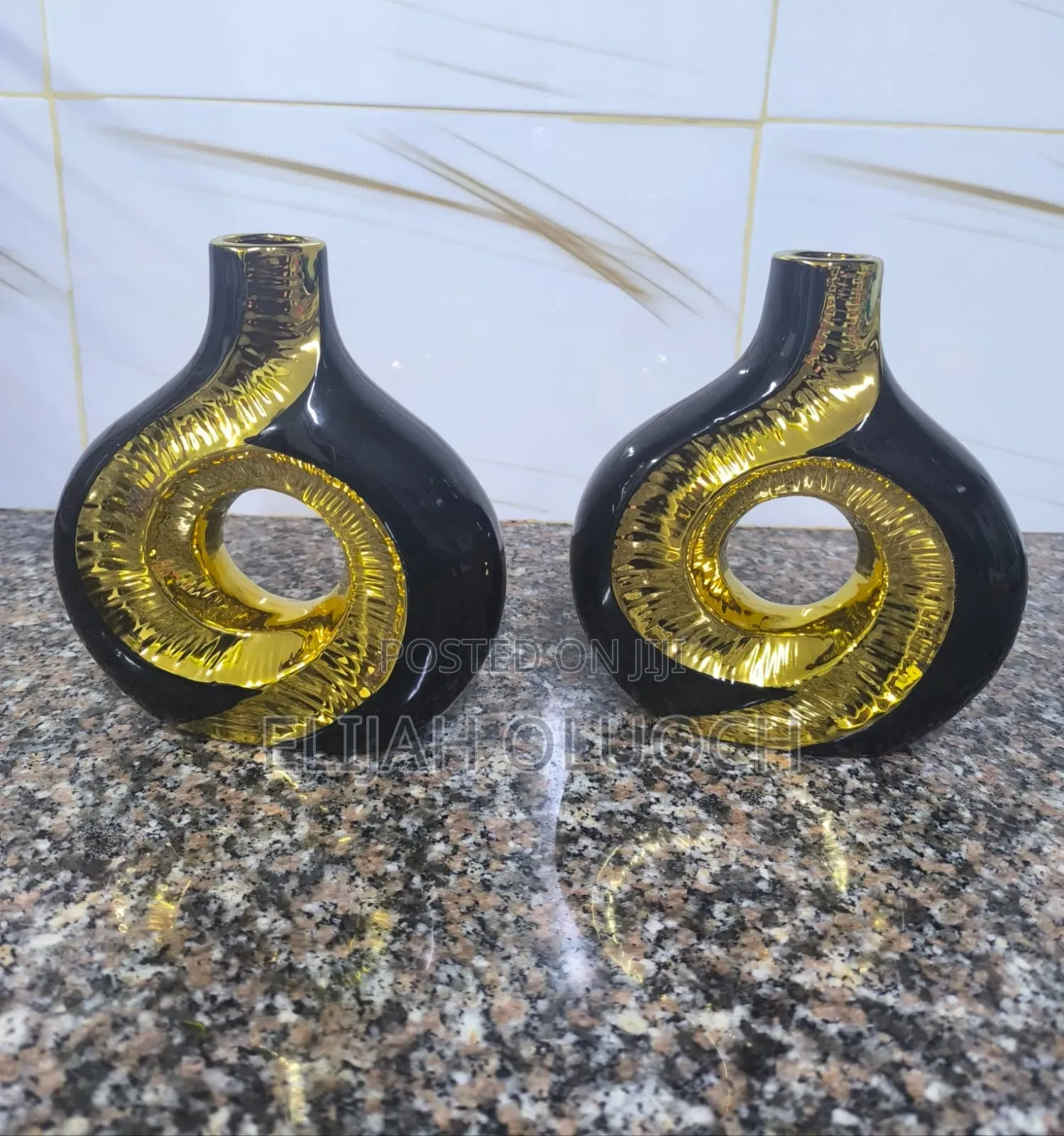 Nordy Ceramic Vase
Available In Black $ White
Each