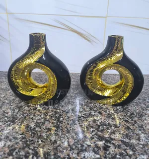 Nordy Ceramic Vase
Available In Black $ White
Each