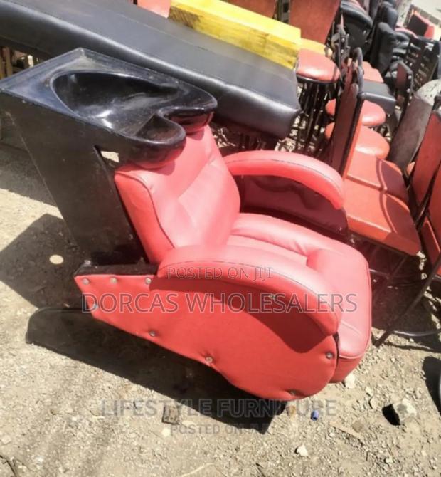 With Sink Executive Barber Chair. With Sink - main view