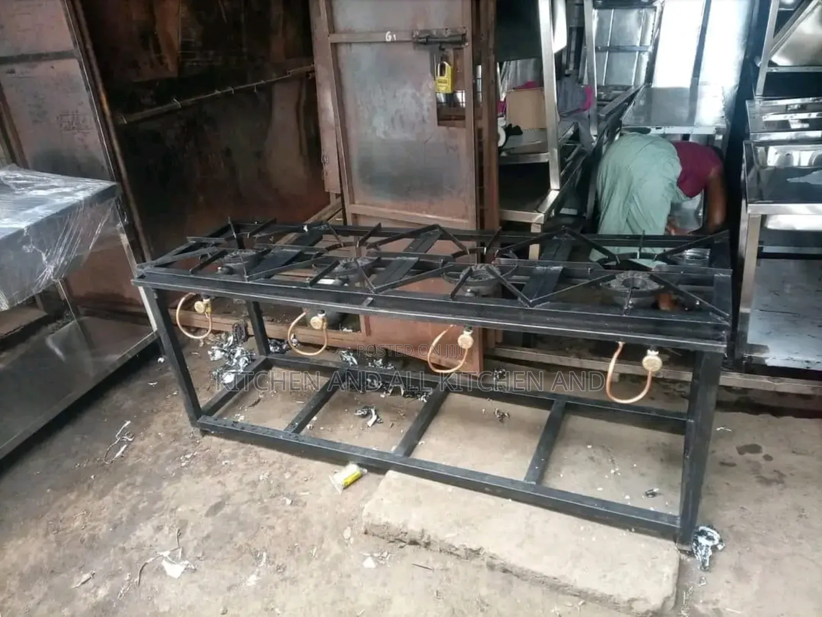 Commercial Gas Cooker, 4 Burner Gas Cooker.Payment on Delivery
