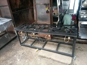 Commercial Gas Cooker, 4 Burner Gas Cooker.Payment on Delivery