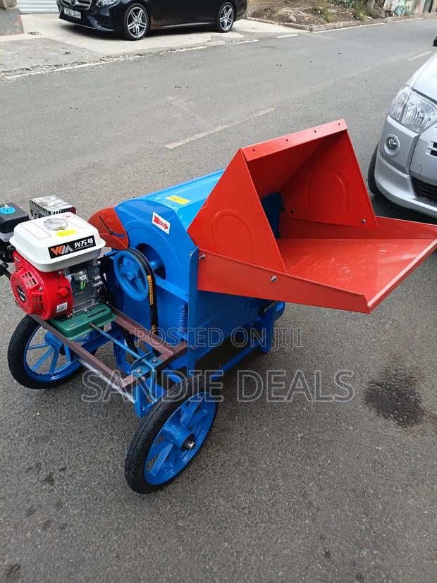 Grain Thresher Machine - main view