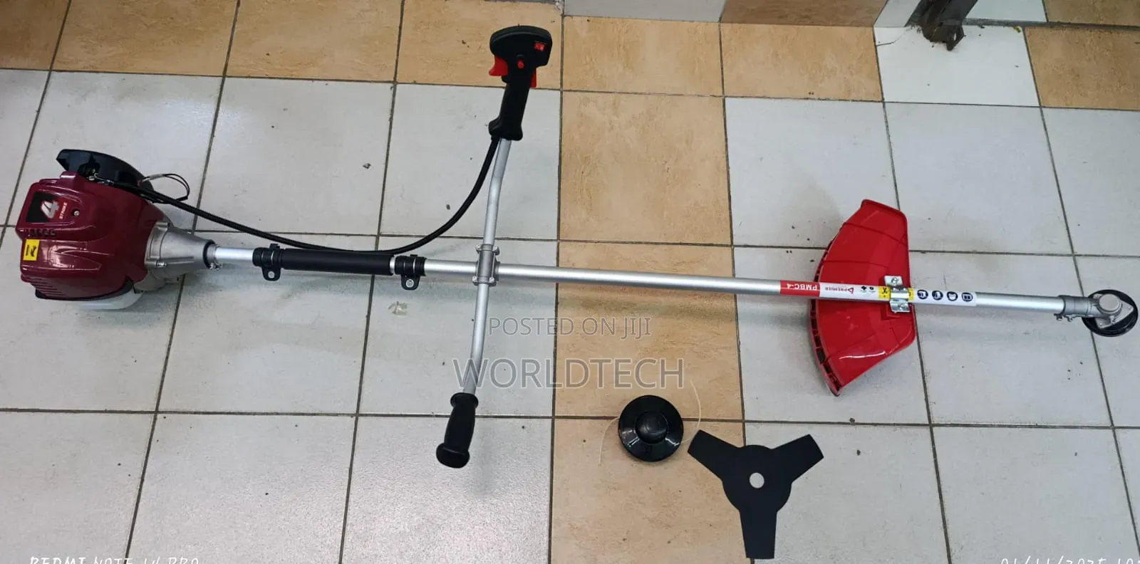4 Stroke Petrol Engine Brush Cutter/ Heavy Duty Brush Cutter 4 Stroke