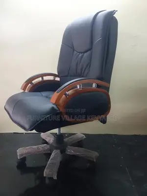Directors Executive Seat