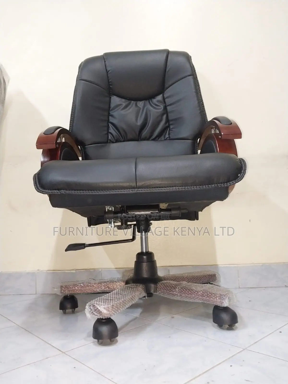 Directors Executive Seat