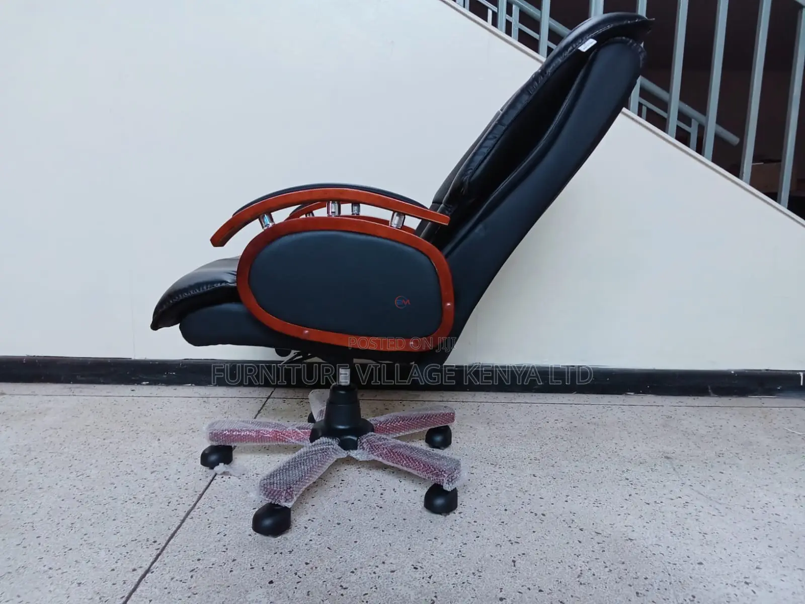 Directors Executive Seat