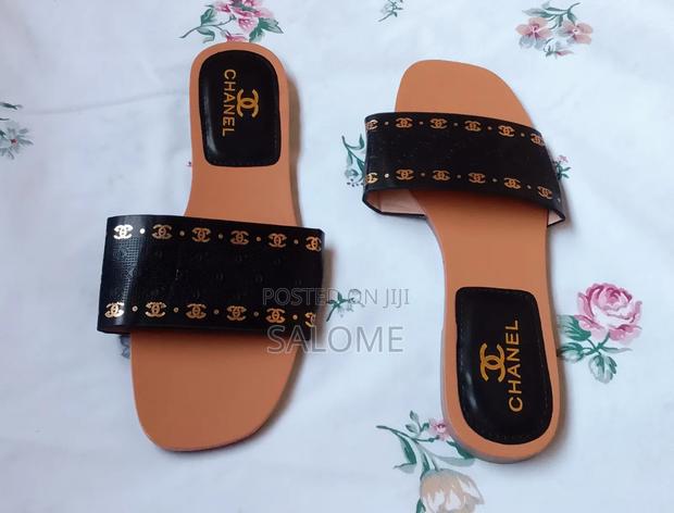 Sallie's Sandals - thumbnail 3