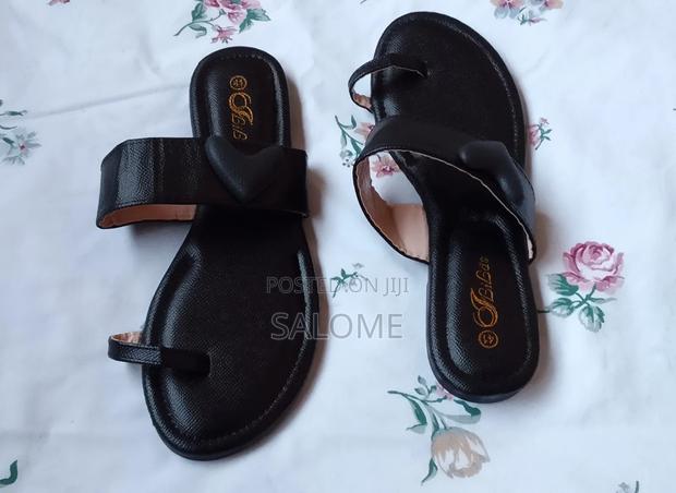 Sallie's Sandals - thumbnail 7